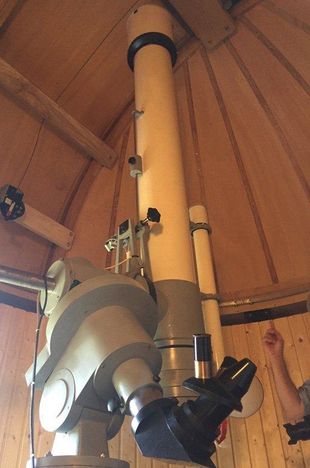 Beobachtung des Sternenhimmels mit Mond, Jupiter und Saturn Beobachtung des Sternenhimmels mit Mond, Jupiter und Saturn