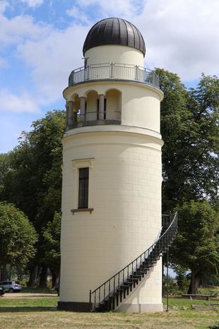 Besichtigung der Sternwarte Remplin Besichtigung der Sternwarte Remplin